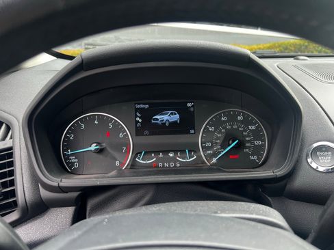 Used 2020 Ford EcoSport SE w/ SE Convenience Package image 10