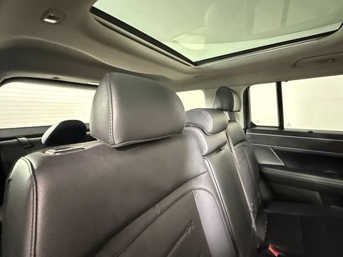 Used 2025 Hyundai Santa Fe Limited FWD image 31