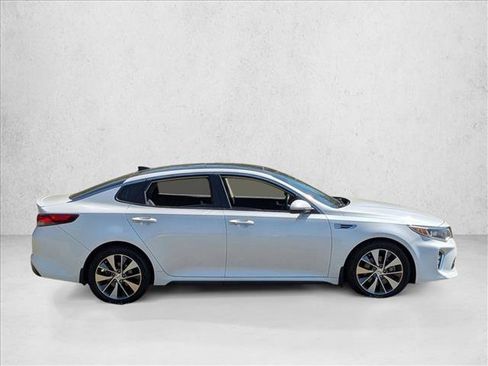 Used 2018 Kia Optima S w/ Pano Sport Package image 4