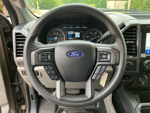 Certified 2022 Ford F350 XLT w/ XLT Premium Package image 16