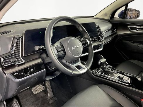 Used 2025 Kia Sportage EX image 15