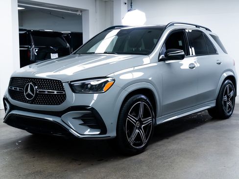 Used 2024 Mercedes-Benz GLE 350 4MATIC image 3