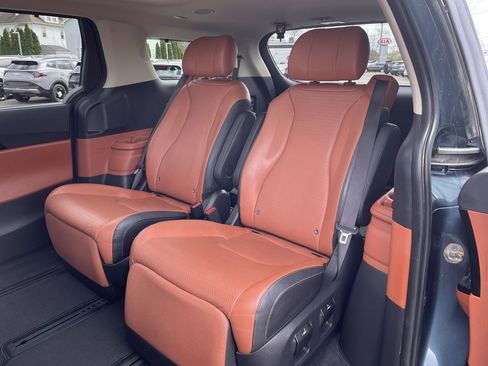 Used 2024 Kia Carnival SX Prestige FWD image 22