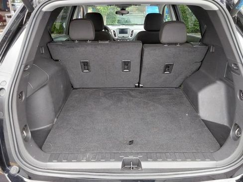 Used 2024 Chevrolet Equinox LT AWD/4WD image 9