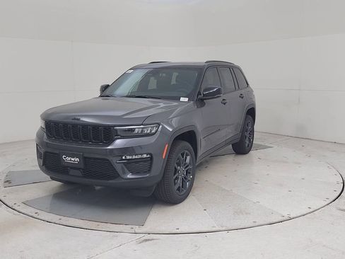New 2025 Jeep Grand Cherokee Limited image 6