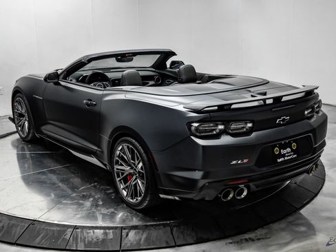 Used 2024 Chevrolet Camaro ZL1 RWD image 15