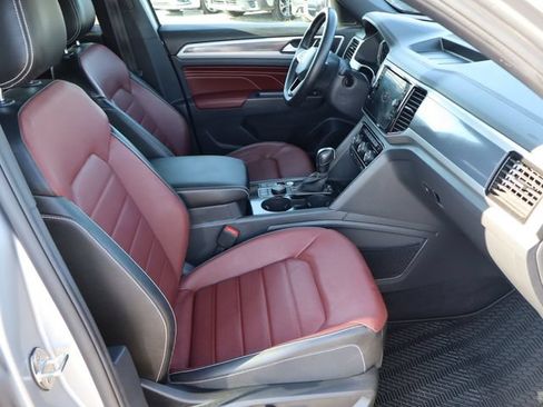 Used 2021 Volkswagen Atlas Cross Sport SEL Premium AWD/4WD image 38