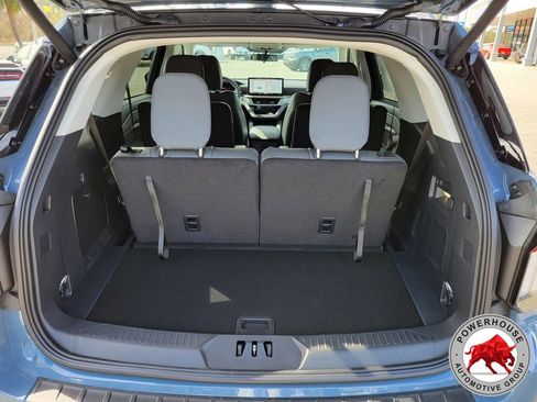 New 2026 Ford Explorer Active w/ Active Comfort Package RWD image 14
