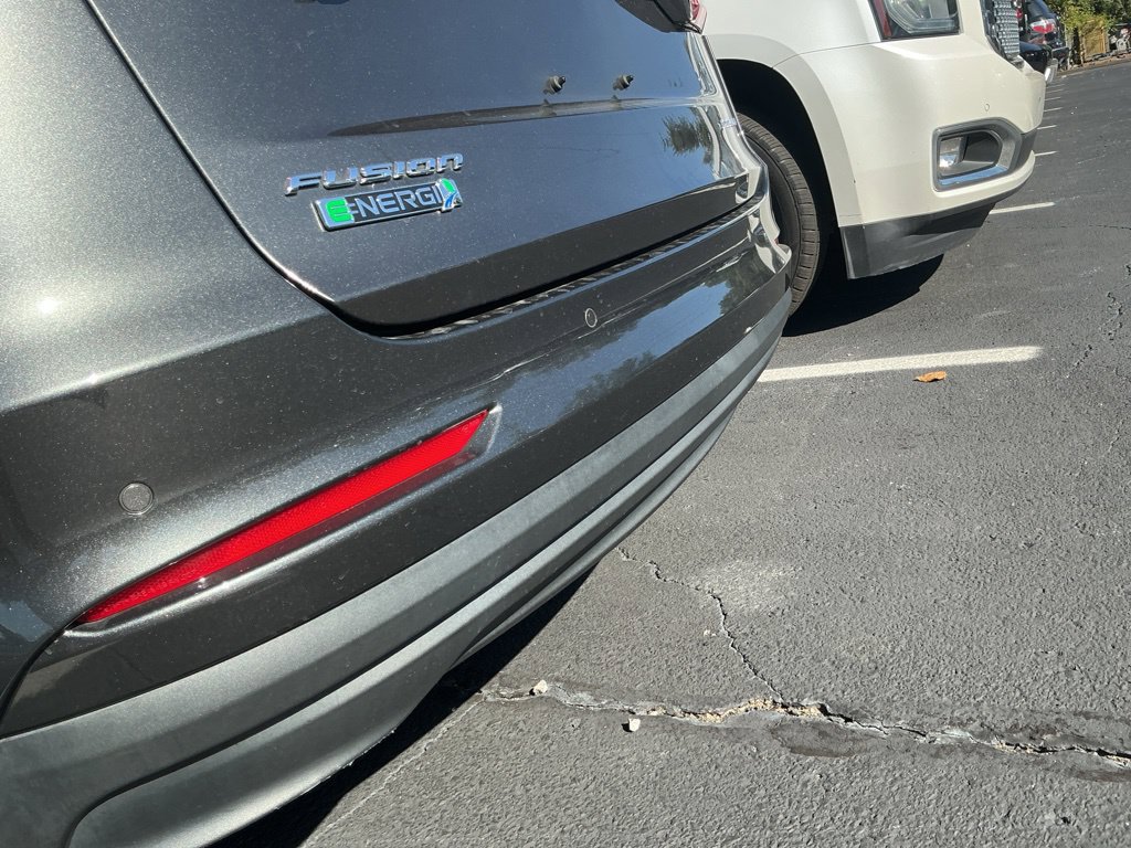 Used 2019 Ford Fusion Energi Titanium FWD image 7