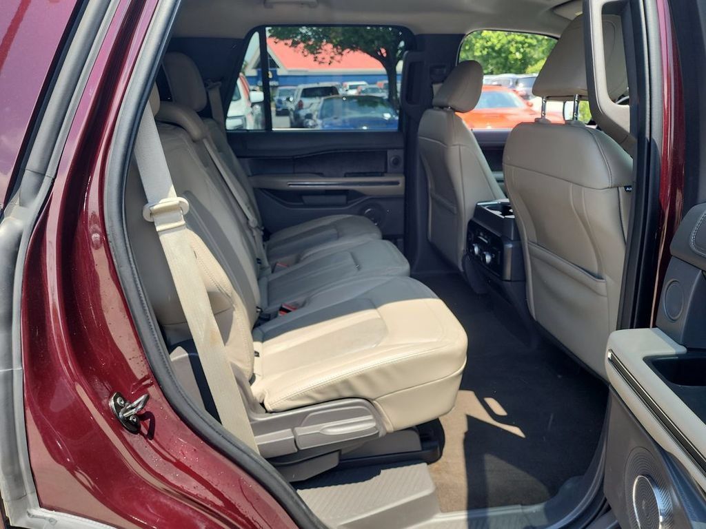 Used 2021 Ford Expedition Limited AWD/4WD image 27