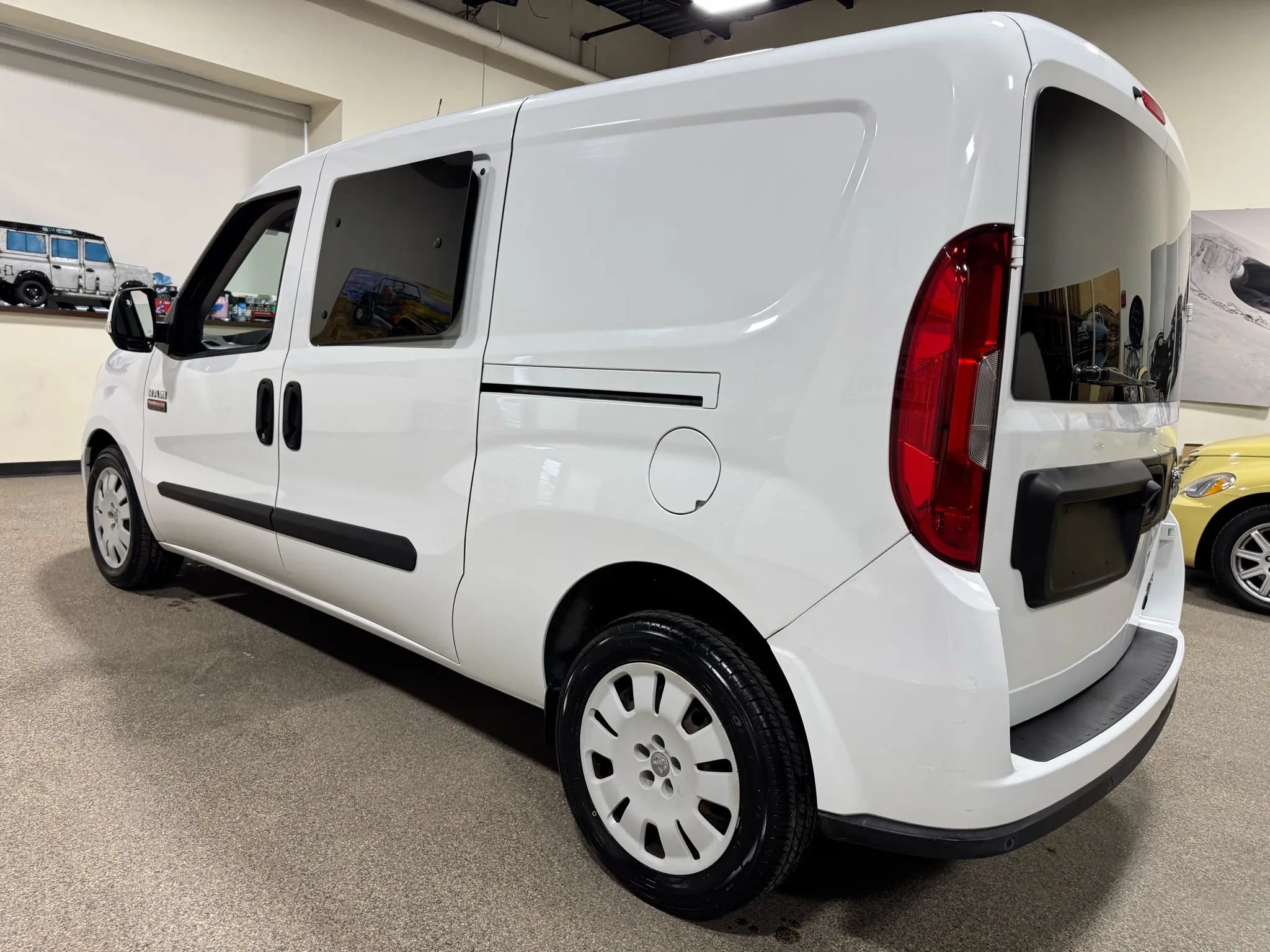 Used 2019 RAM ProMaster City Tradesman SLT FWD image 8