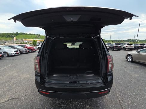 Used 2023 Chevrolet Tahoe Z71 AWD/4WD image 32