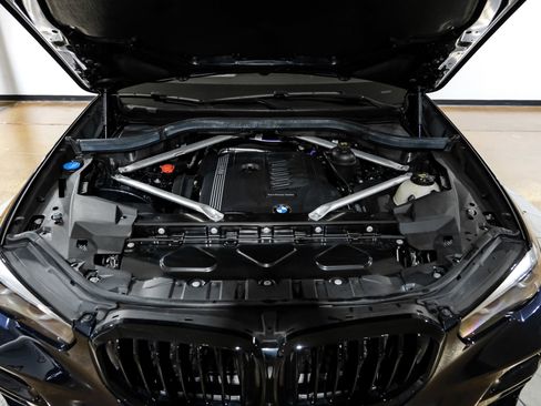 Used 2023 BMW X5 xDrive40i w/ M Sport Package image 54