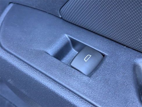 New 2026 Chevrolet Equinox EV RS image 34