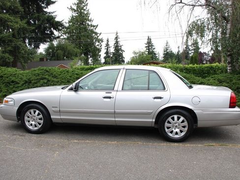 Used 2006 Mercury Grand Marquis LS RWD image 13