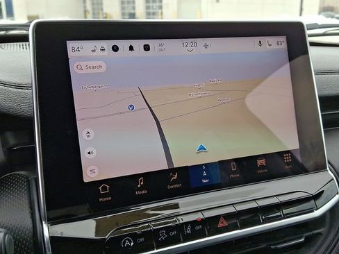 Used 2022 Jeep Compass Trailhawk w/ Trailhawk Elite Group image 3