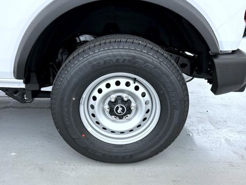 New 2025 Ford Bronco 4-Door image 22