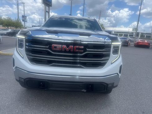 Used 2023 GMC Sierra 1500 SLT w/ SLT Premium Package AWD/4WD image 2