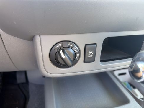 Used 2019 Nissan Frontier SV AWD/4WD image 29