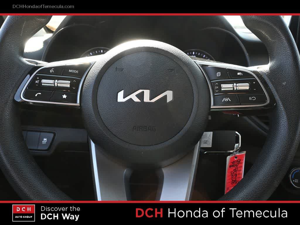 Used 2023 Kia Forte LXS FWD image 9