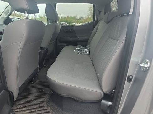 Used 2023 Toyota Tacoma SR AWD/4WD image 19