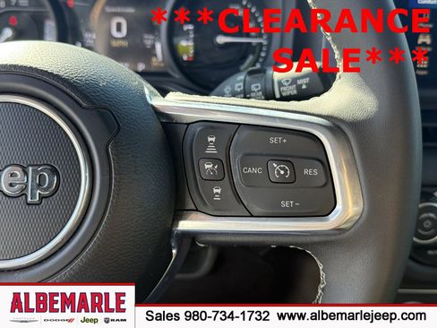 Used 2025 Jeep Wrangler Unlimited Sahara w/ Safety Group image 20