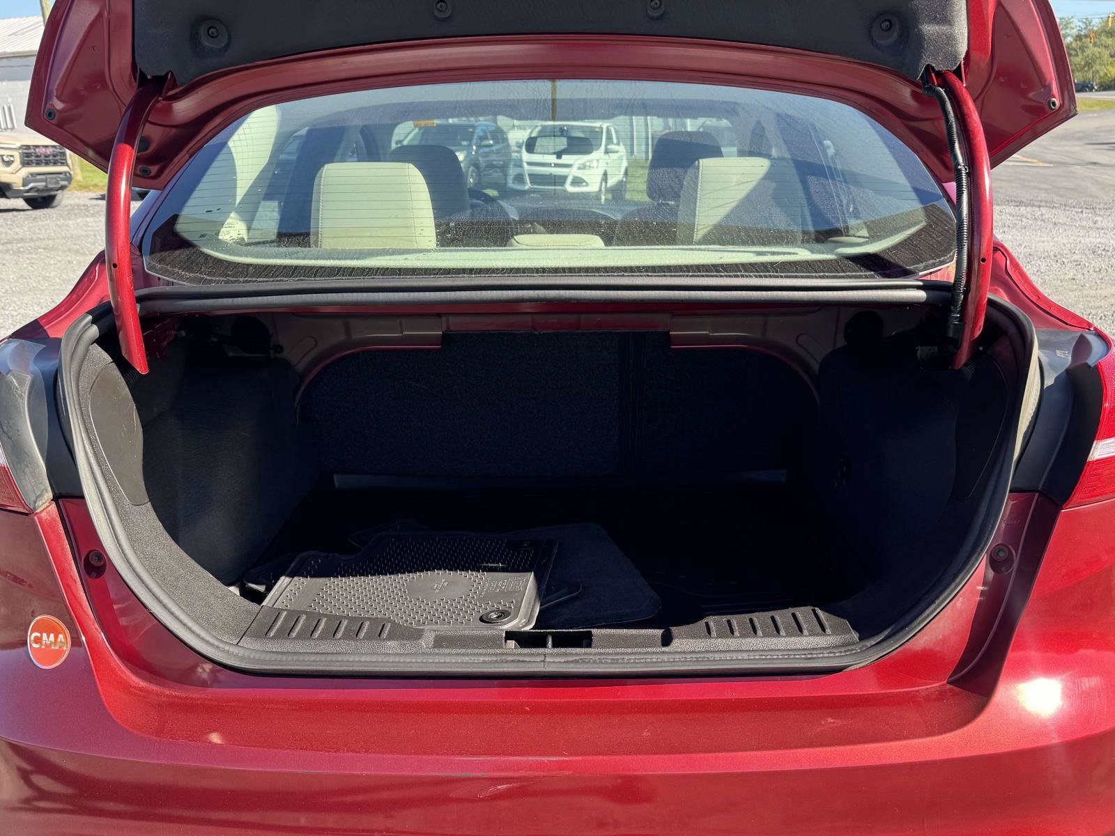 Used 2017 Ford Focus SE w/ Interior Protection Package FWD image 19