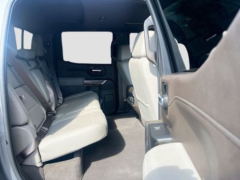 Used 2022 Chevrolet Silverado 1500 LTZ w/ LTZ Premium Package AWD/4WD image 30