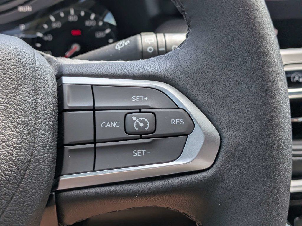 New 2026 Jeep Compass Latitude AWD/4WD image 21