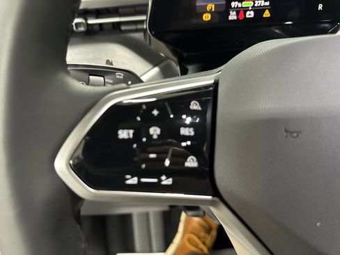 New 2025 Volkswagen ID. Buzz Pro S image 20