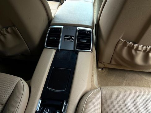 Used 2014 Porsche Panamera S image 19