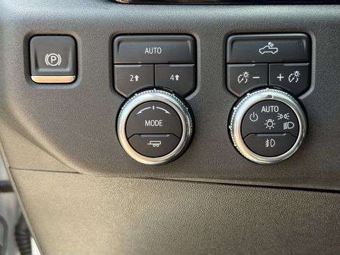 Used 2024 GMC Sierra 1500 Elevation AWD/4WD image 24