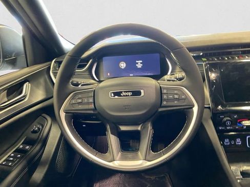 New 2026 Jeep Grand Cherokee L 4WD image 13