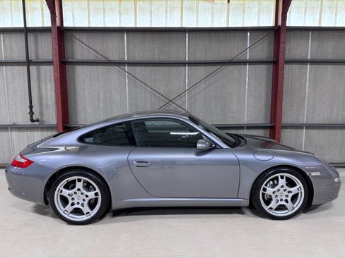 Used 2005 Porsche 911 Carrera RWD image 33