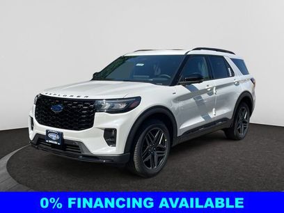 New 2025 Ford Explorer ST-Line w/ Premium Package