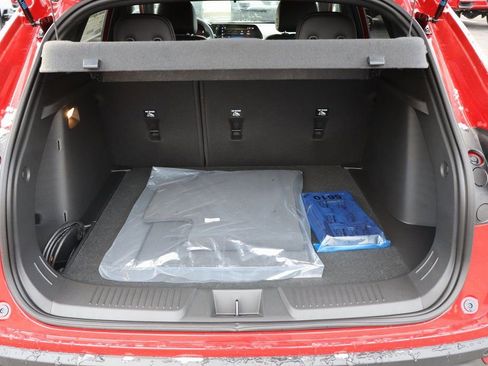 New 2026 Chevrolet Trax RS w/ Driver Confidence Package image 21