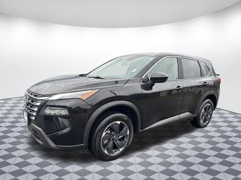 Used 2025 Nissan Rogue SV image 3