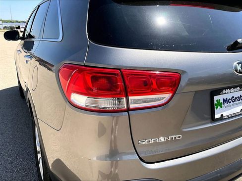 Used 2016 Kia Sorento L FWD image 22