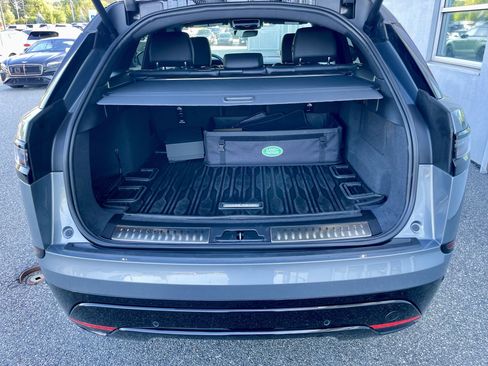 Certified 2026 Land Rover Range Rover Velar Dynamic SE AWD/4WD image 36