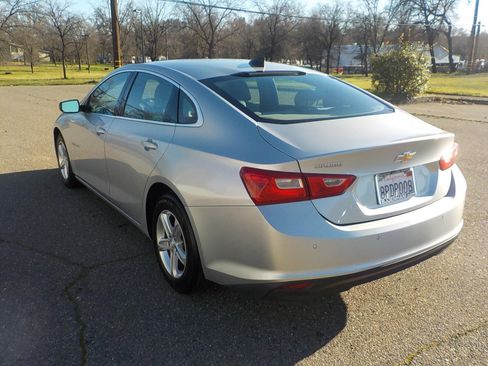 Used 2020 Chevrolet Malibu LS w/ Driver Confidence Package II image 5