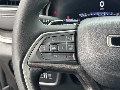 Used 2023 Jeep Grand Cherokee Limited AWD/4WD image 28