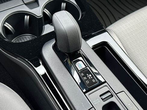 New 2026 Toyota Prius LE FWD image 21