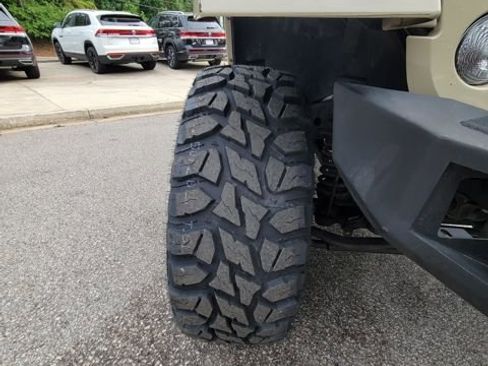 Used 2018 Jeep Wrangler Unlimited Sahara AWD/4WD image 1