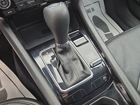 Used 2022 Jeep Compass Limited w/ (RED) Package image 32