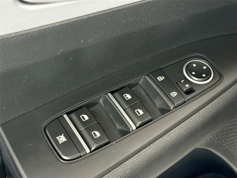 Used 2024 Kia Forte LXS image 27