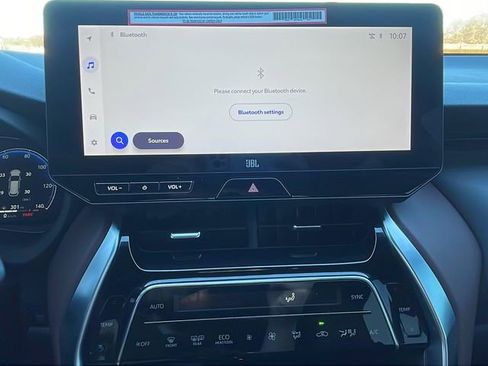 Used 2024 Toyota Venza Limited AWD/4WD image 27