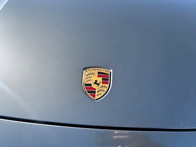 Used 2021 Porsche Cayenne AWD/4WD image 9