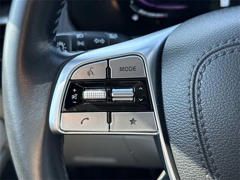 Used 2023 Kia Telluride EX w/ EX Captain's Chair Package image 25