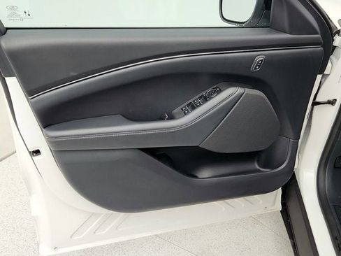 Used 2025 Ford Mustang Mach-E Select image 10