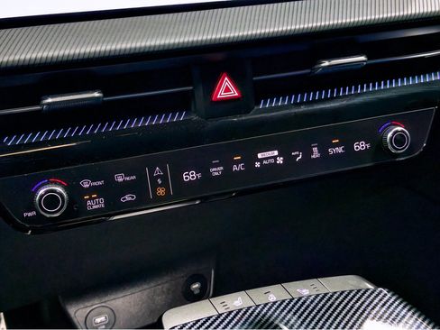 Used 2024 Kia EV6 GT AWD/4WD image 17